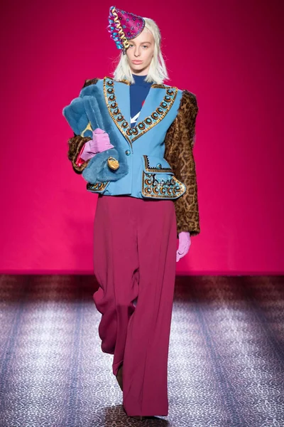 Look 8